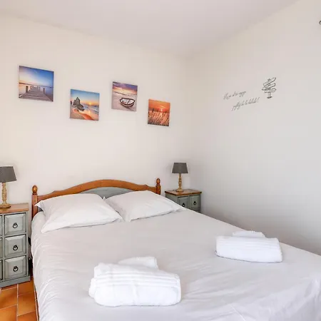 Exceptional View In Saint-clair For 4 People Appartement *