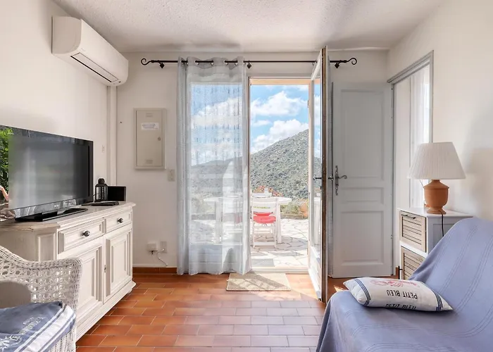 Exceptional View In Saint-clair For 4 People * Le Lavandou